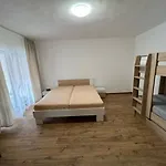 U Madarcika Pritulany (Presov)